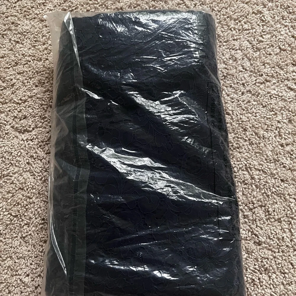 Isaac Mizrahi Midnight Blue Lace Pants - Picture 5 of 5